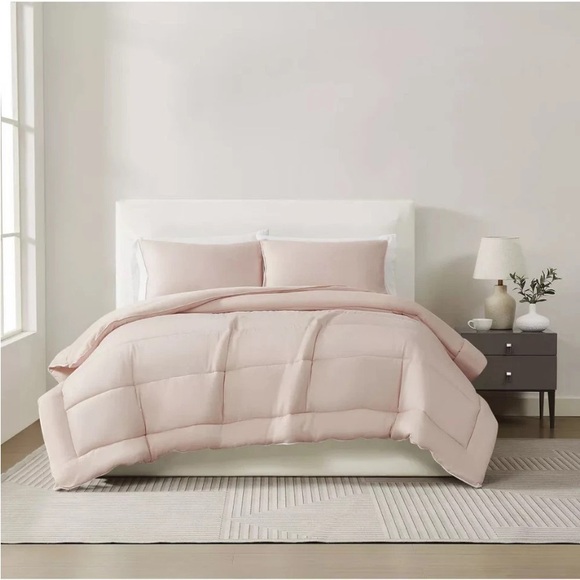 Blush Sateen Comforter 3 PC Set KING NWT - Picture 2 of 4